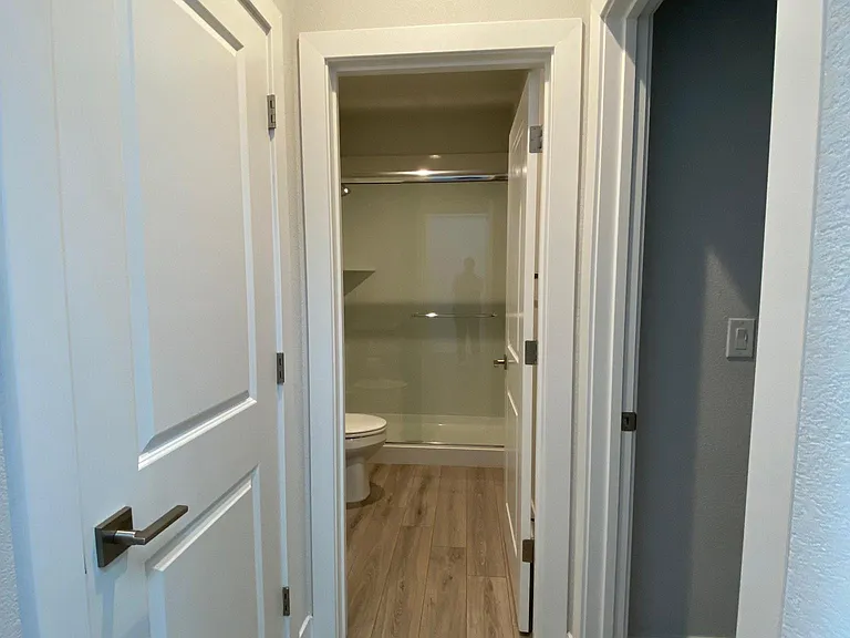 925 Bergenia St — Photo 16