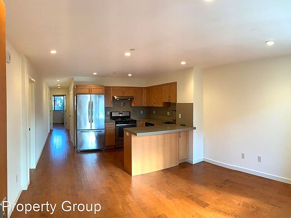 2nd image of 2986 22nd St #1