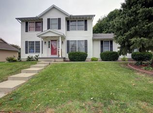 1401 Glenshire Dr, Champaign, IL 61822