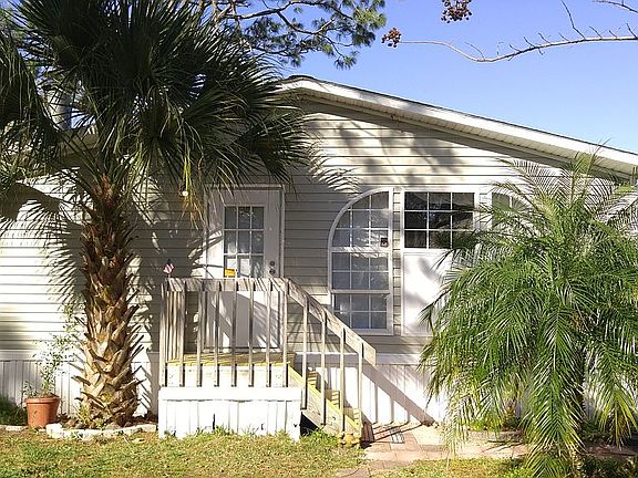 2nd image of 1025 Paradise Ln