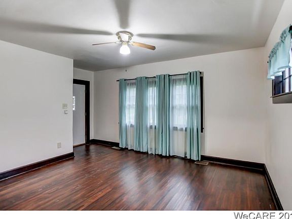 4th image of 402 McKibben Dr