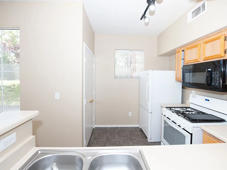 9050 W Warm Springs Rd #1132 — Photo 10