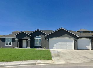 3904 Cook Ln, Pasco, WA 99301
