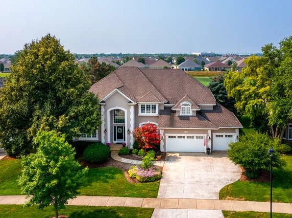 3448 White Eagle Dr, Naperville, IL 60564
