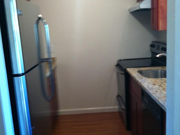 3rd image of 4000 Farm Hill Blvd APT 207