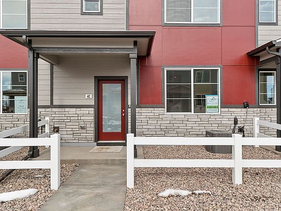 812 - Silvercliff Townhome Exterior Photo