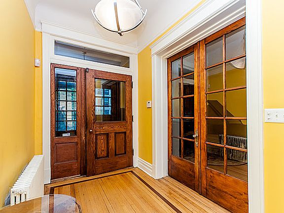 4th image of 5030 S Blackstone Ave