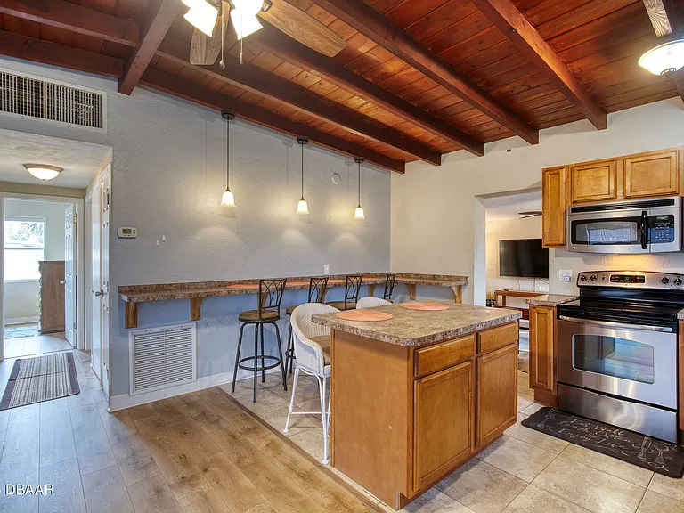 114 Lynnhurst Dr — Photo 14