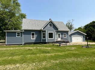 201 4th Ave, Mendota, IL 61342