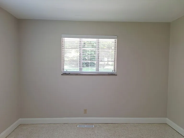 6826 Dorchester Dr — Photo 23