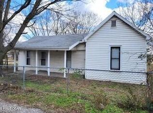 1627 W 3rd St, Joplin, MO 64801