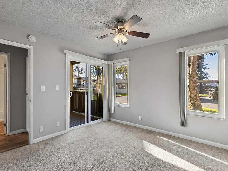 Villa Palms Apartment Homes — Photo 10