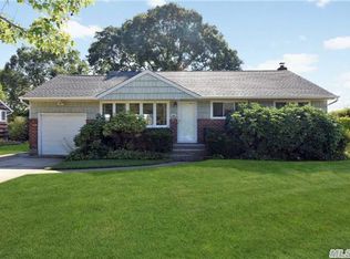 15 Colonial Rd, Old Bethpage, NY 11804