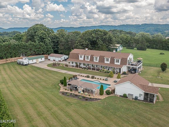 3rd image of 7808 Morris Rd