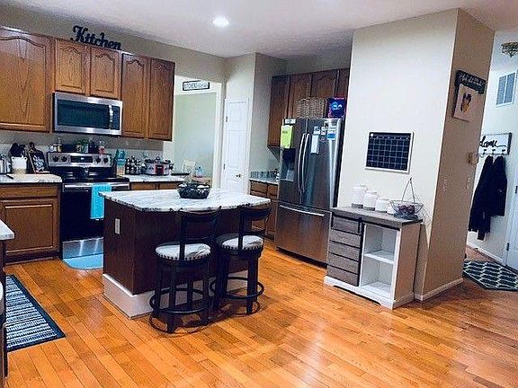 3rd image of 1315 Wilshire Ct