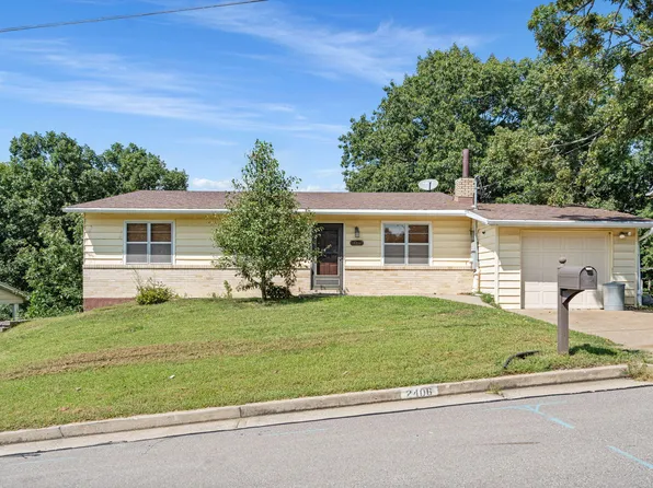 2406 Bluebird Dr, Jefferson City, MO 65109