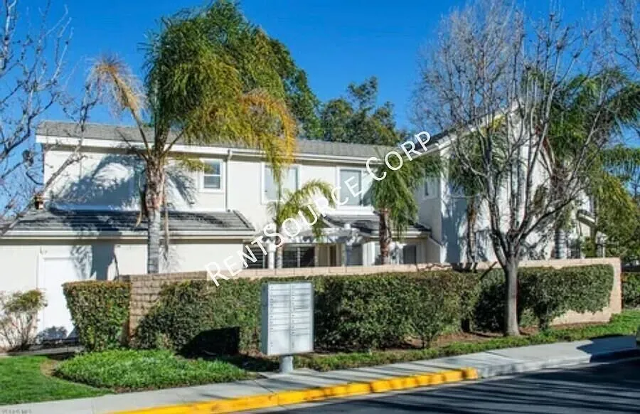 New Listing 3 Bedroom Home W/ Large Loft For Lease In Simi Valley Milestone Community — Photo 4