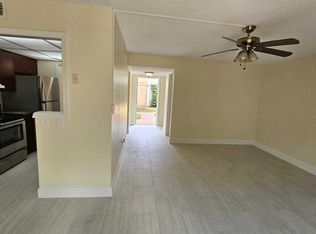 8801 W Sample Rd APT 11, Pompano Beach, FL 33065