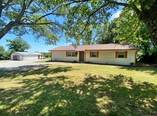 19215 E Flournory Rd, Park Hill, OK 74451