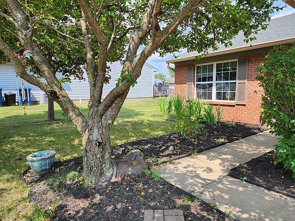 3rd image of 239 Creekstone Ct