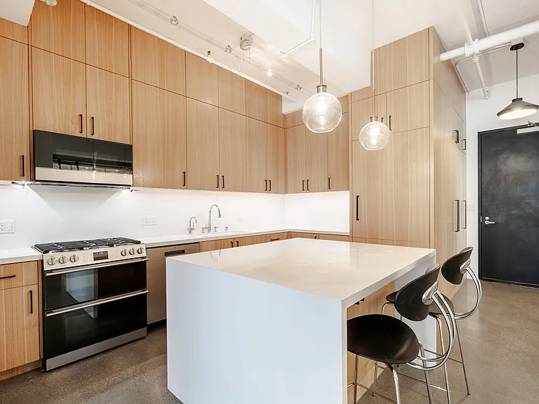 849 S Broadway #603 — Photo 7