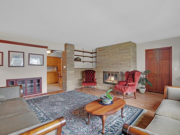 2nd image of 2216 Cleveland AVENUE