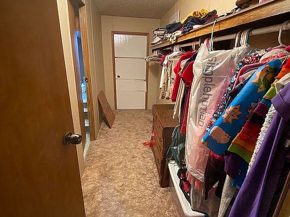 4th image of 6409 Alderfer Ave