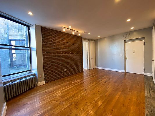 1st image of 703 W 180th St #6F