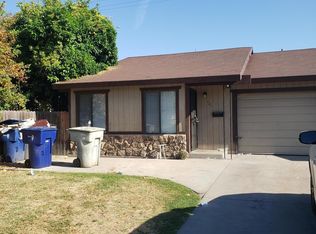 4153 E Verrue Ave APT 101, Fresno, CA 93702