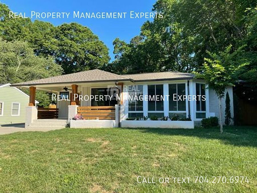 1st image of 2243 Shamrock Dr