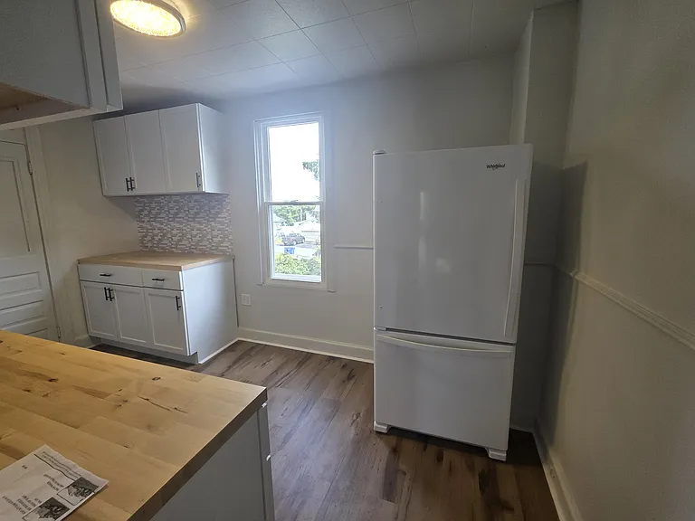 430 2nd St #1 — Photo 12