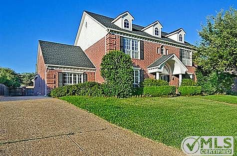 2nd image of 3404 Jaywood Ct