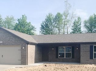 109 Wooded Ct, Hanover, IN 47243