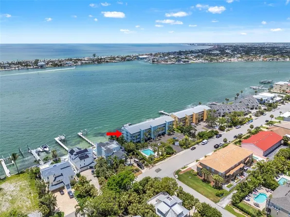 380 8th Ave N APT 4, Tierra Verde, FL 33715