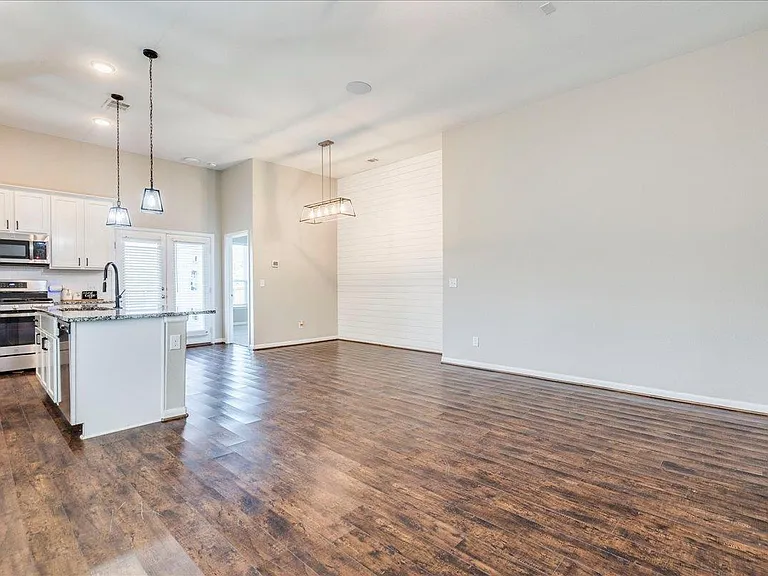 733 Blue Oak Blvd — Photo 10