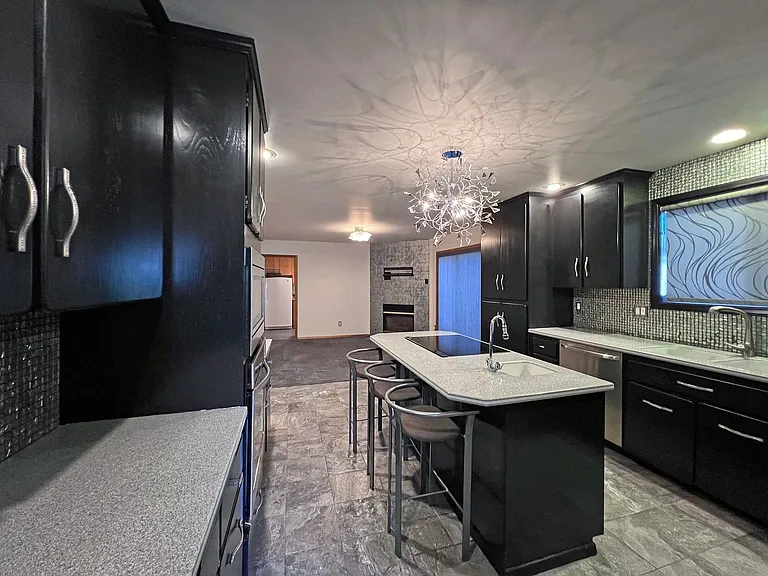 7512 Leif Ericson Dr — Photo 18