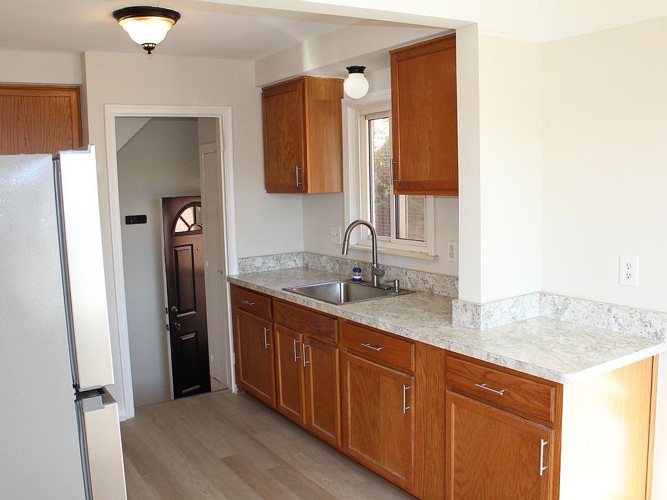 27909 Joan St, photo 5