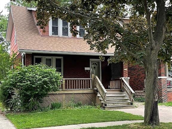2nd image of 1530 York St