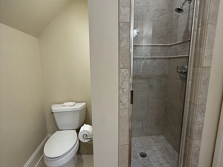 3205 Woodlawn Dr — Photo 27