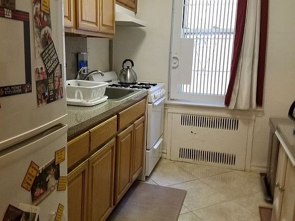 3rd image of 4130 46th St APT 1E