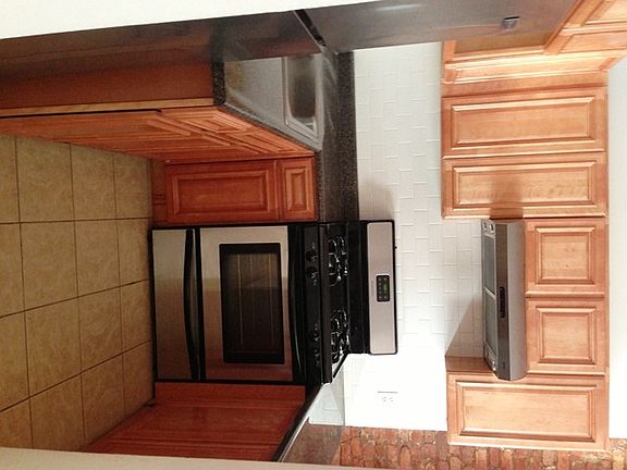 2nd image of 58 5th Ave