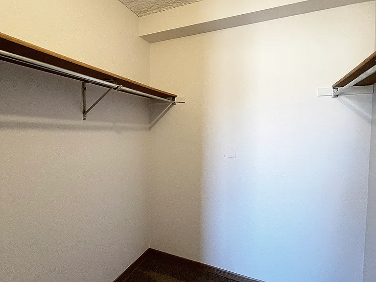 Cherry Ridge Apartments — Photo 10