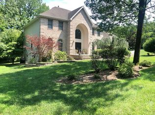 1 Ariel Dr, Randolph, NJ 07869