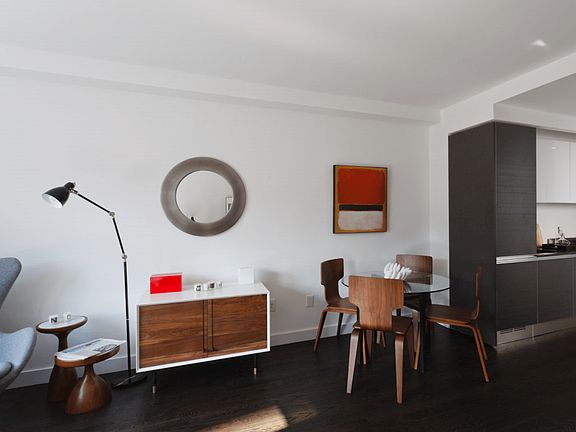 3rd image of 666 W End Ave APT 18W
