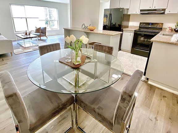 5th image of 4425 Norwalk Dr APT 33