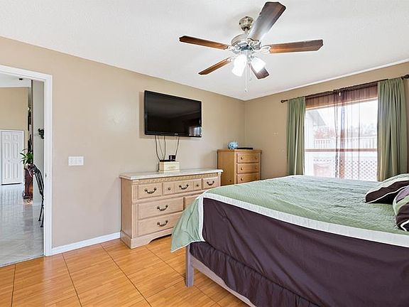 5th image of 1443 Kingston Way
