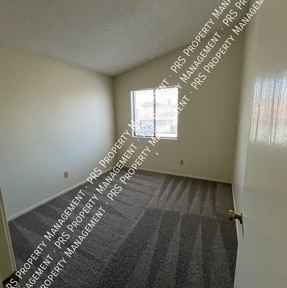 14846 S 27th St — Photo 15