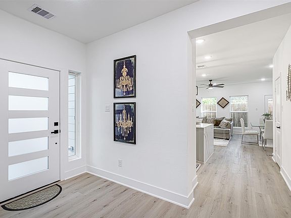 2nd image of 7806 Comal St #B
