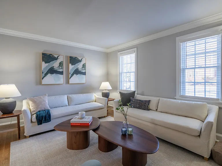 Malvern Manor Apartments — Photo 8