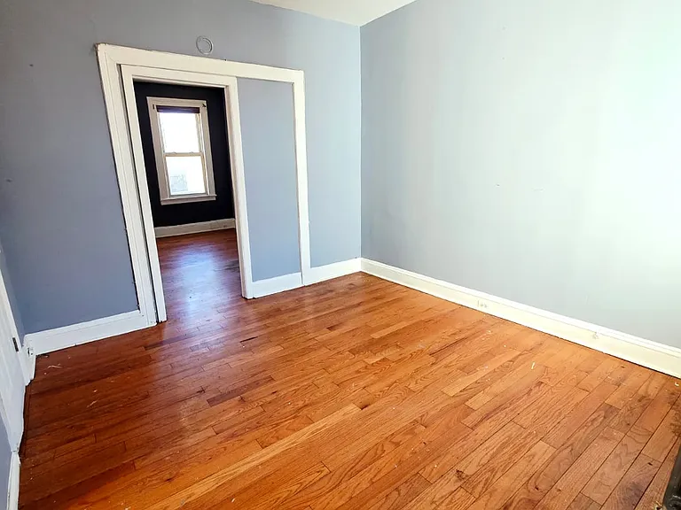 225 Lembeck Ave #1A — Photo 9